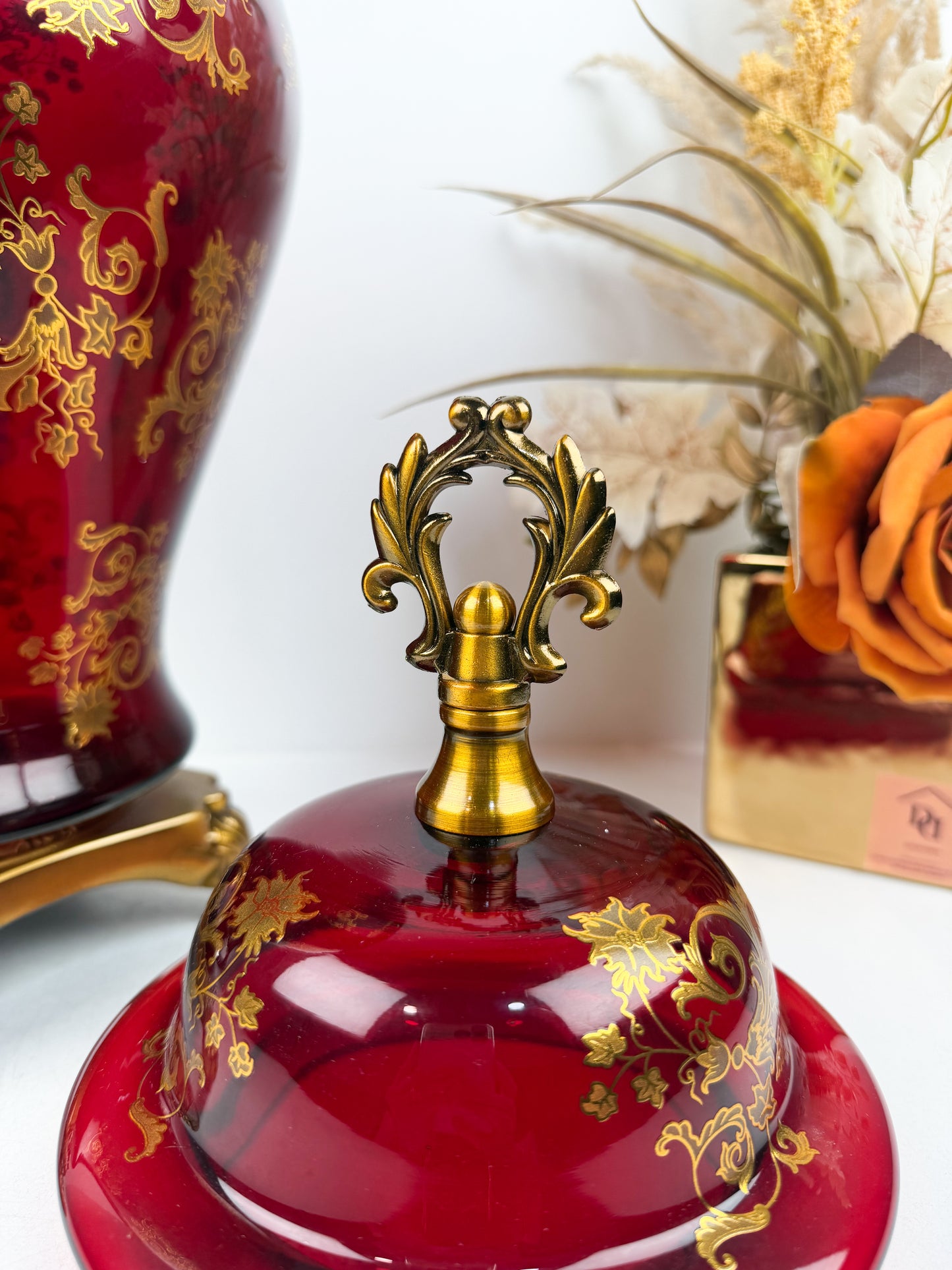 Grand Vase en cristal couvert Rouge d'une élégance intemporelle royal