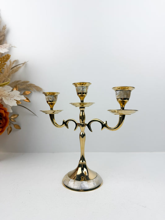 Chandelier de trois branches élégantes