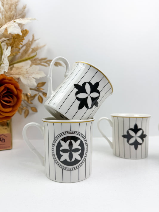 Quatre mugs en céramique haut de gamme