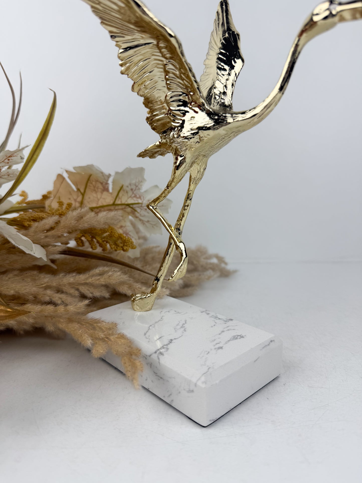 Statue d'Oiseau de Grue Dorée de Luxe