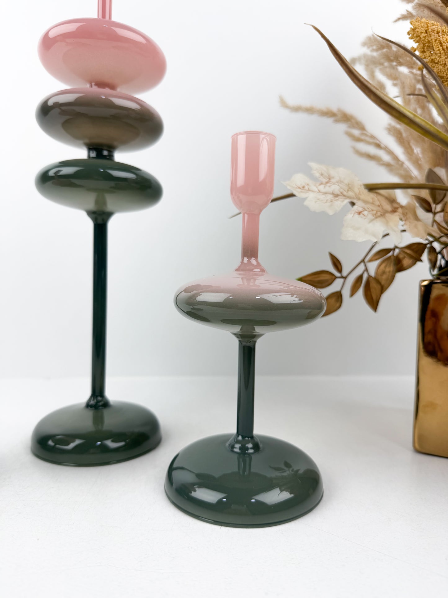 Bougeoirs tendance avec dégradé de couleurs rose et vert