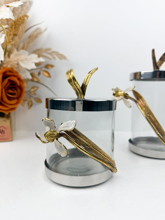 Ensemble de bonbonnières en verre et métal