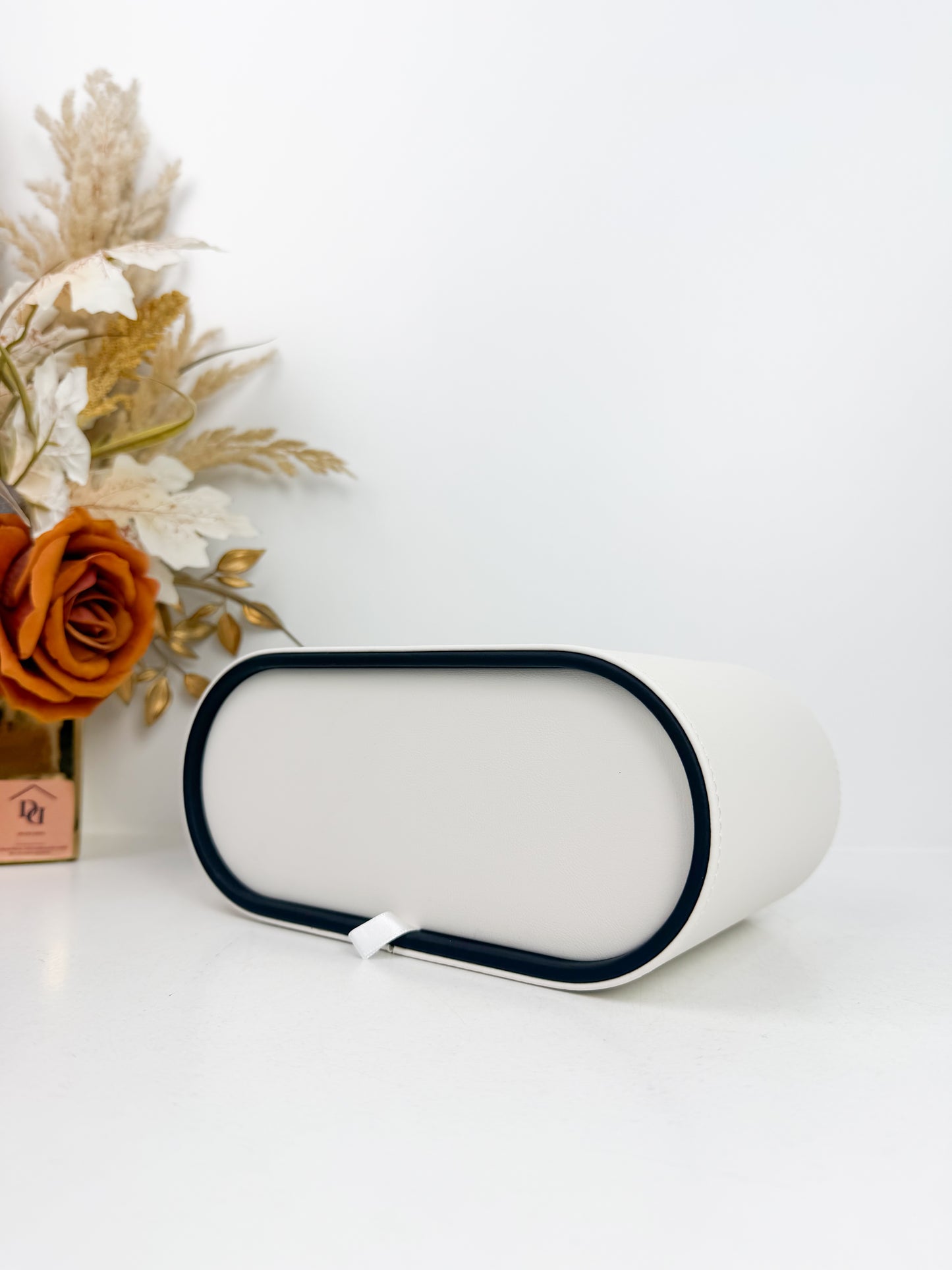 Boîte à mouchoirs au design intemporel blanche