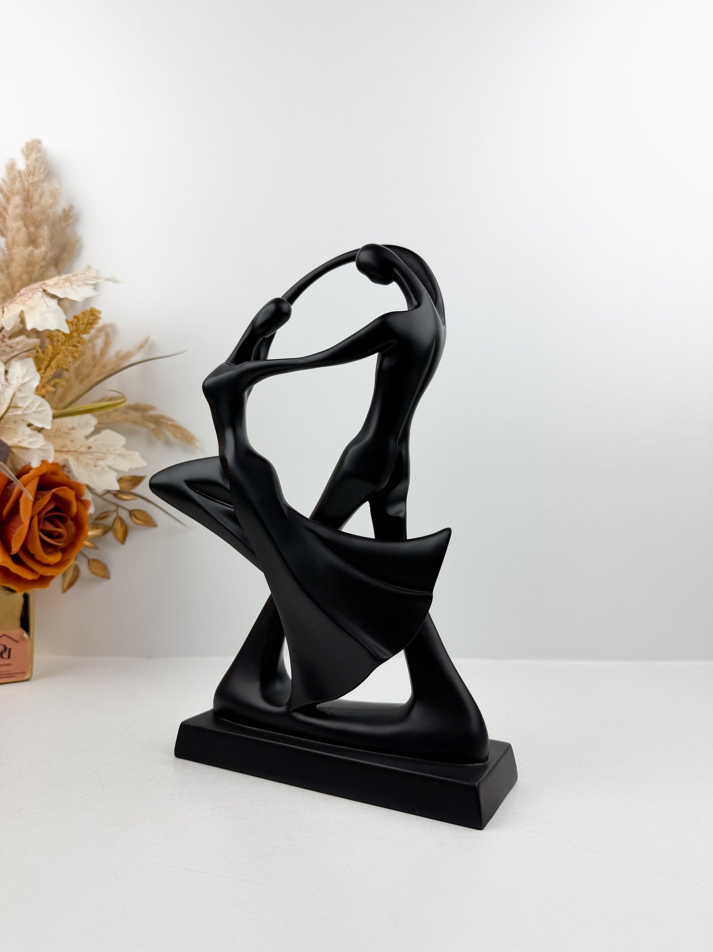 Statue Décorative en résine – L'Élégance du Mouvement
