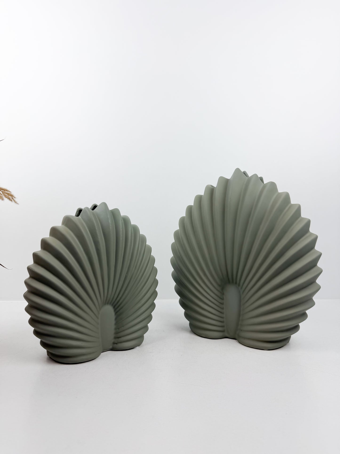 Vase décoratif céramique en forme de coquillage en vert