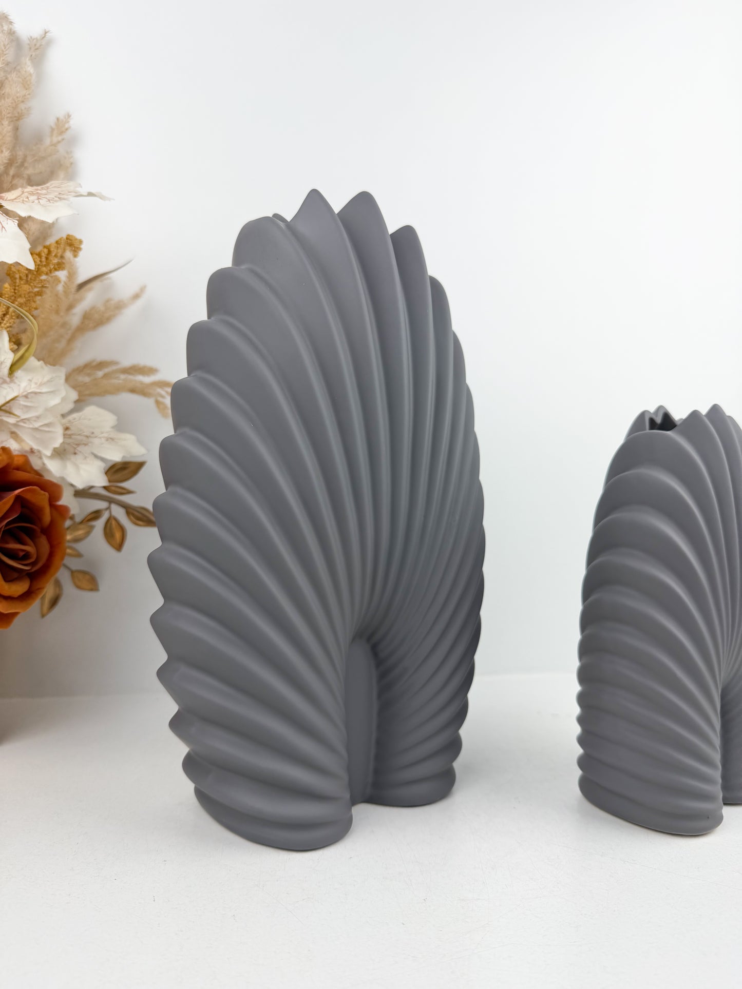 Duo de vases en forme de coquillage