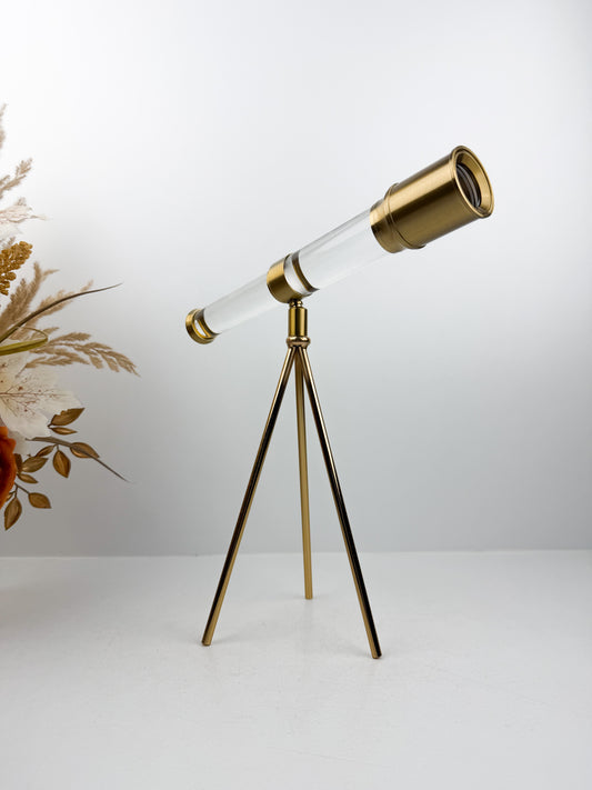 Grand Télescope décoratif sur trépied en métal doré