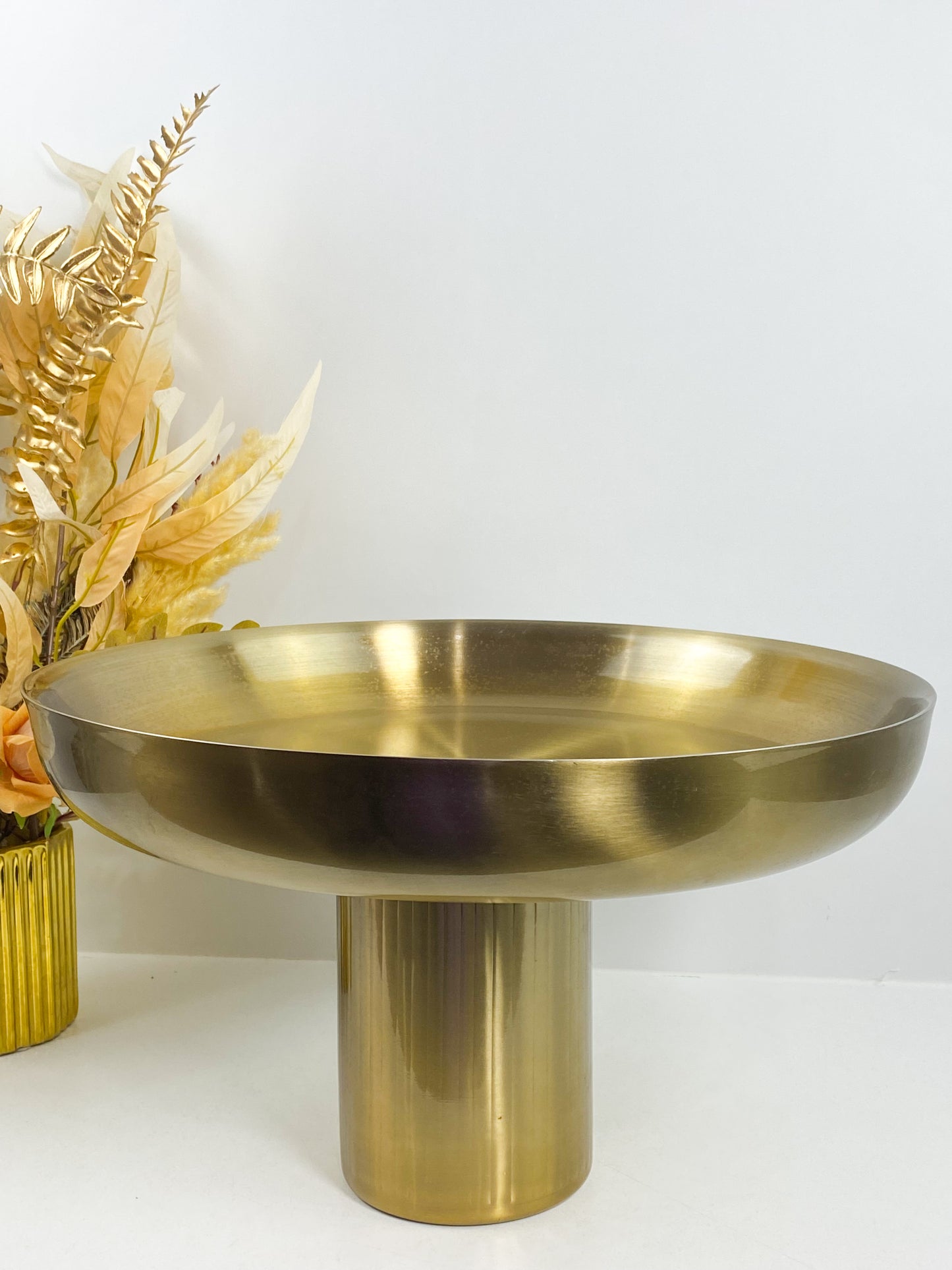 Grand bol et présentoir doré