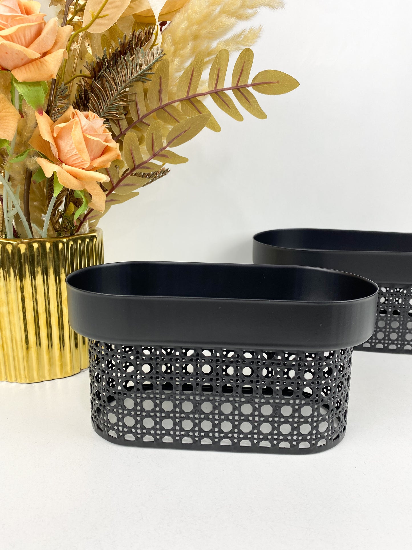 Présentoirs- duo plat de présentation de forme ovale noir