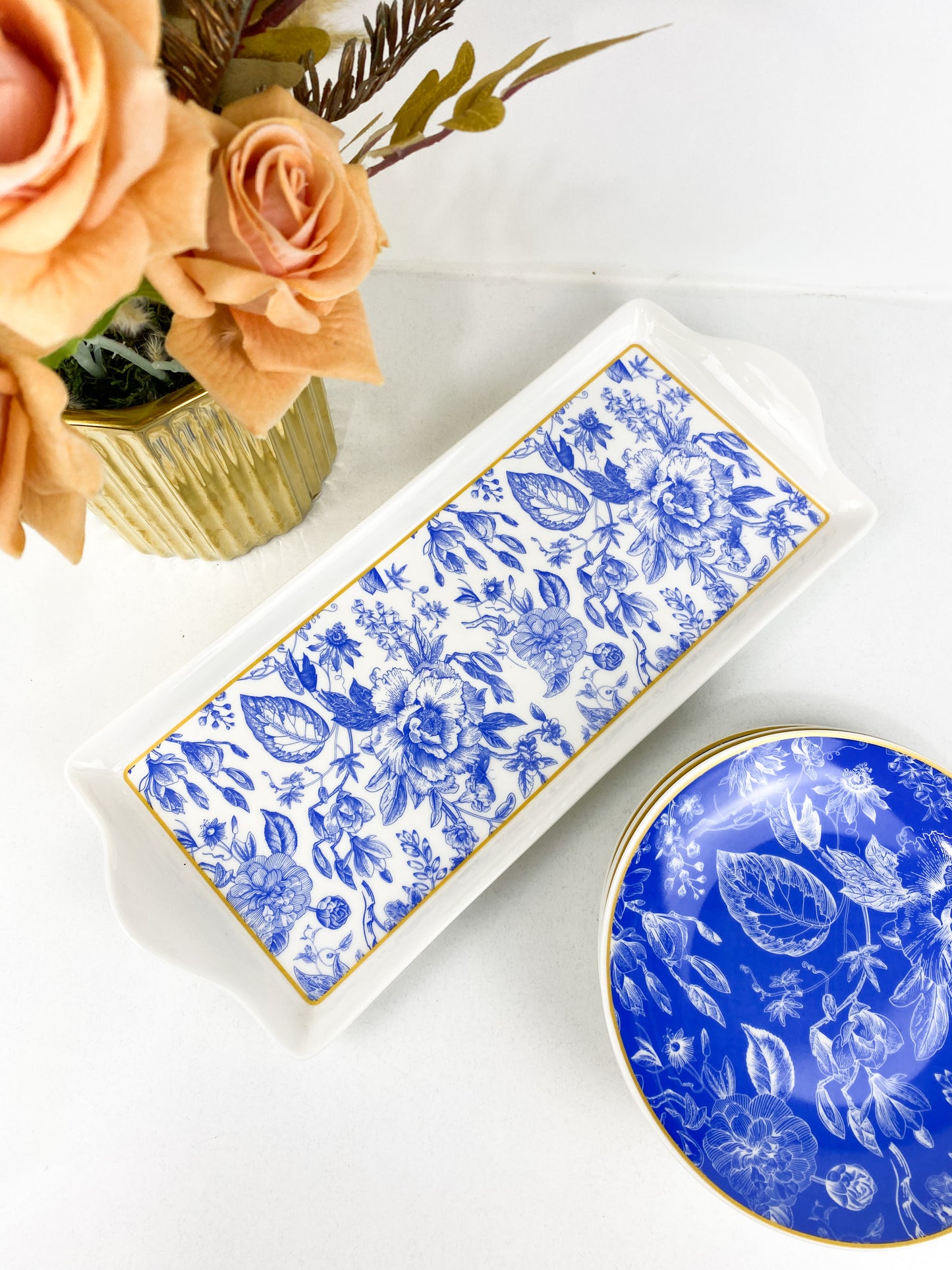 Présentoirs-Service de table 7 pièces en porcelaine bleu ciel