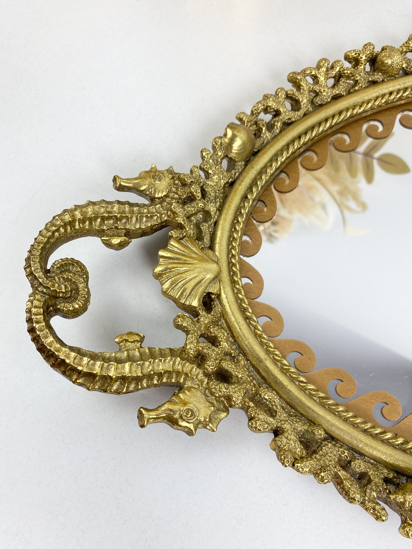 Plateau miroir biseauté avec cadre en bronze doré