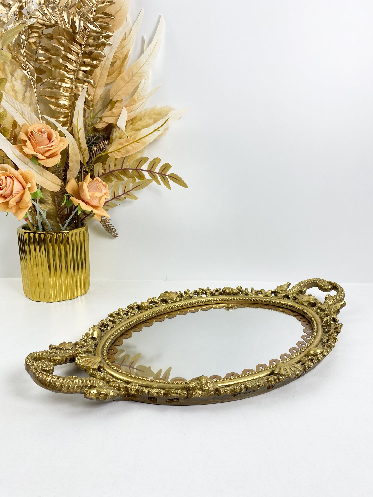 Plateau miroir biseauté avec cadre en bronze doré