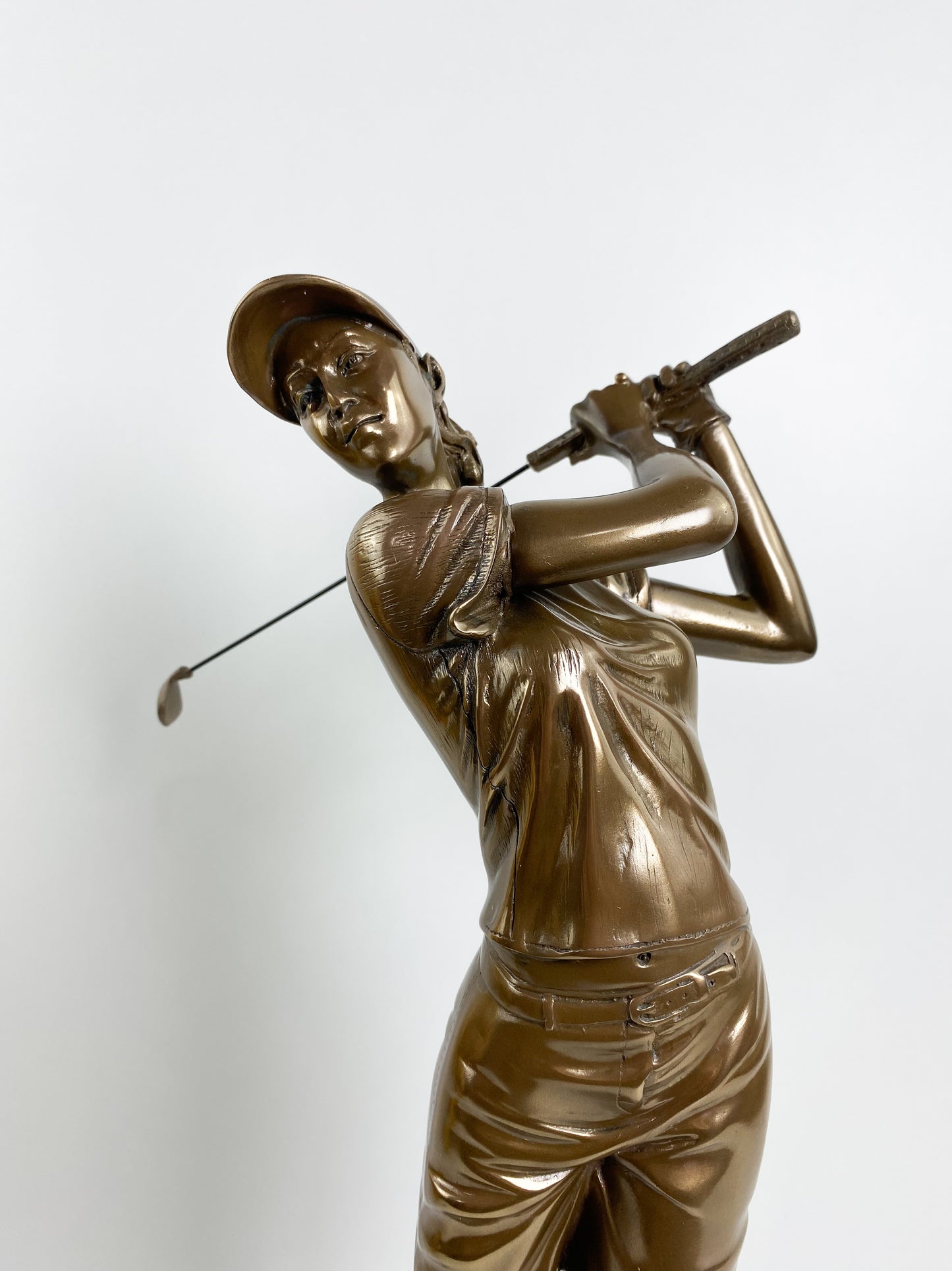 Figurine de Golfeur féminine en Bronze
