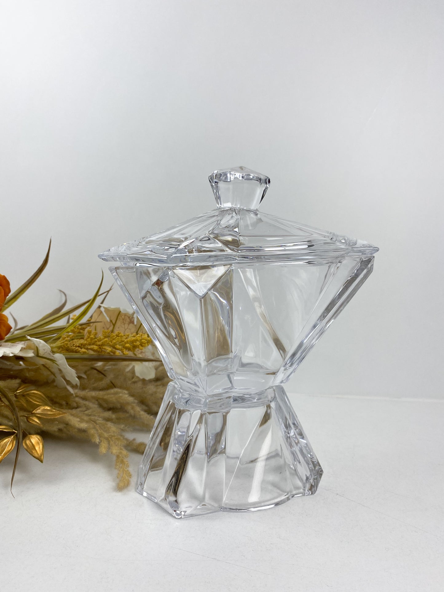 Bonbonnière avec couvercle