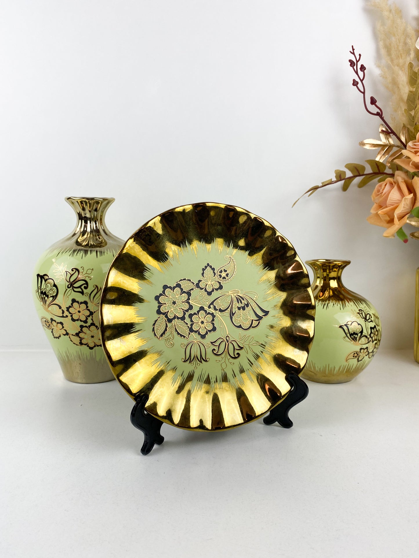 Deux vase floral vert avec assiette pack de 3 pièce
