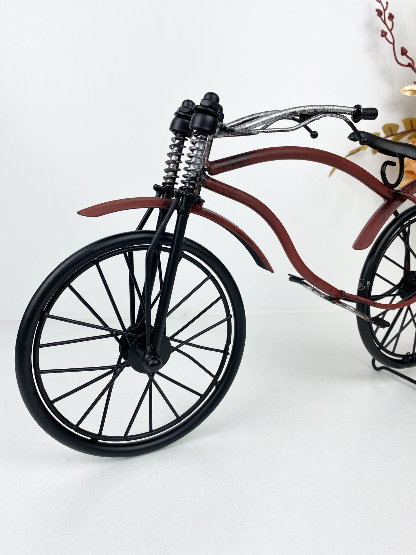 Ornement de Modèle de Vélo Vintage Noir et rouge en Fer