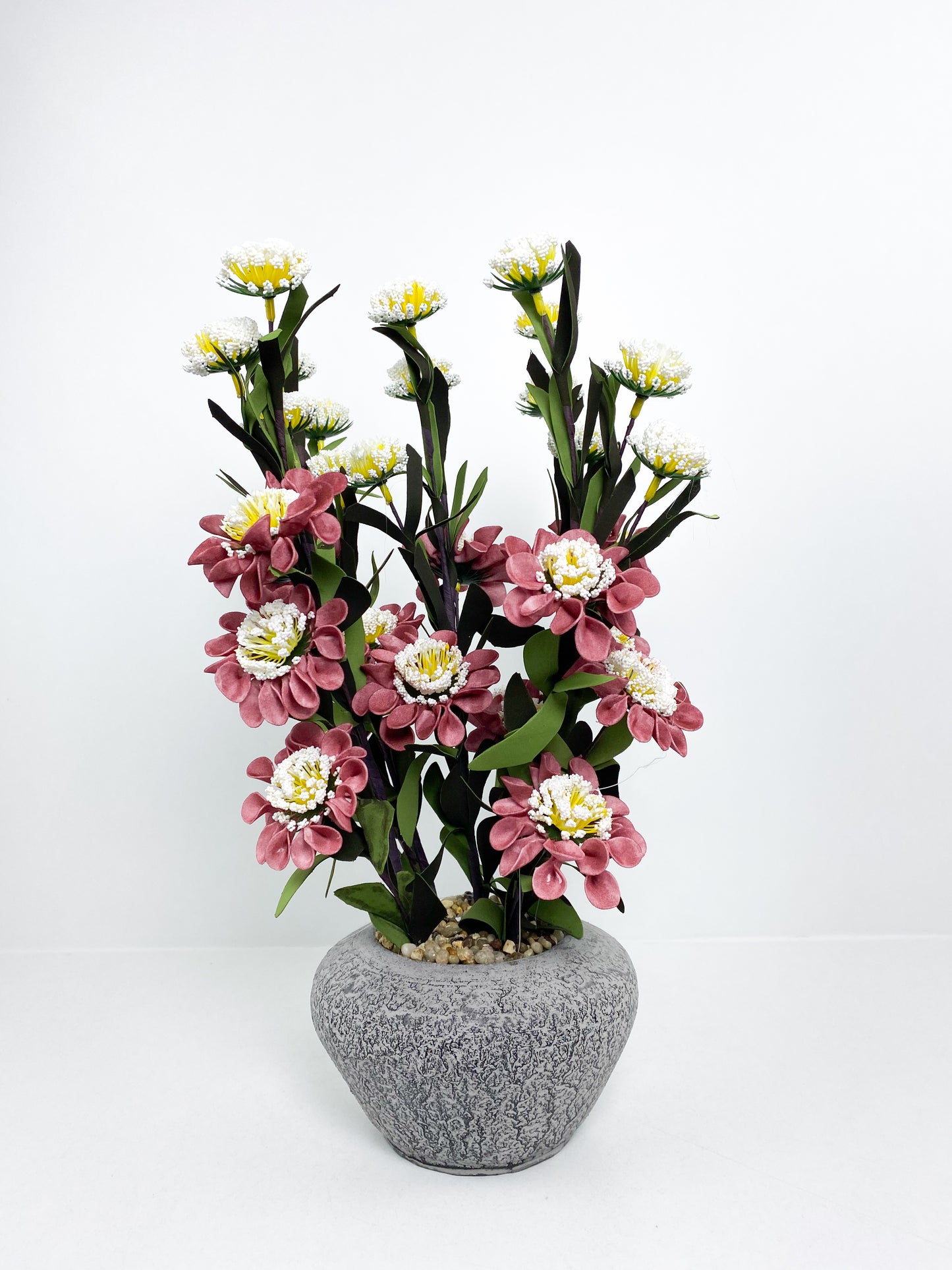 Vase avec pot fond d'orchidée violette