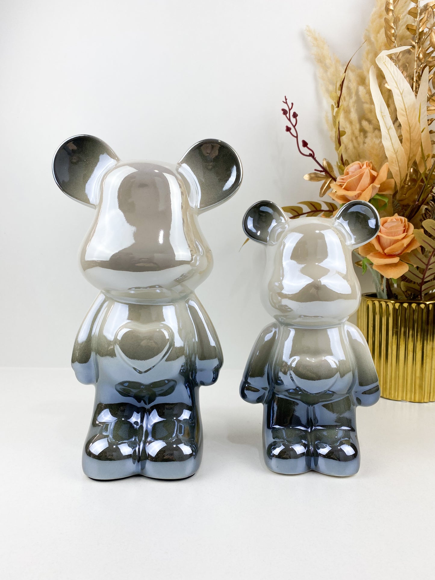 Ourson décoratif blanc et gris