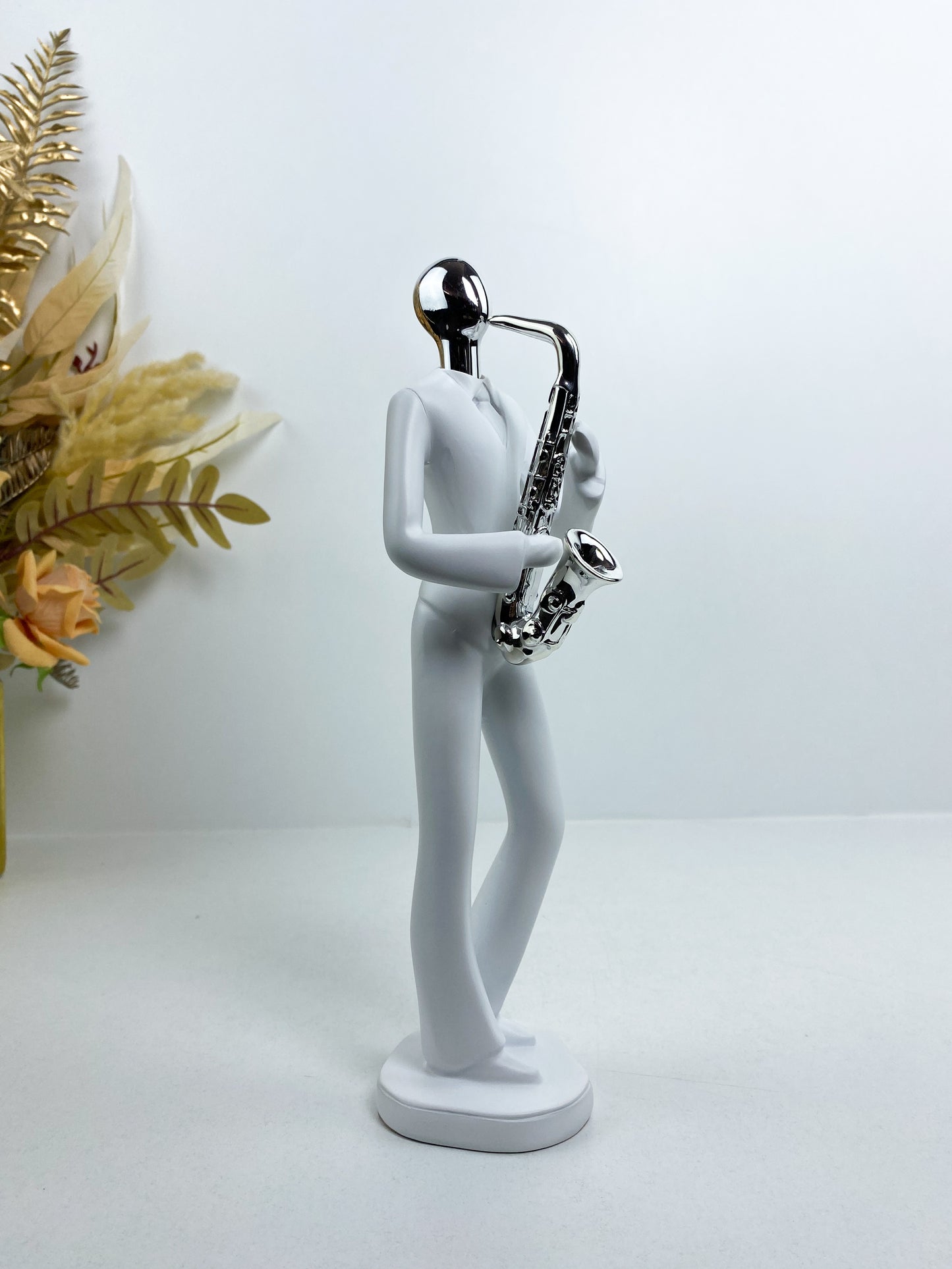 Sculpture d'art-Statue de Trompettiste en résine -Blanc