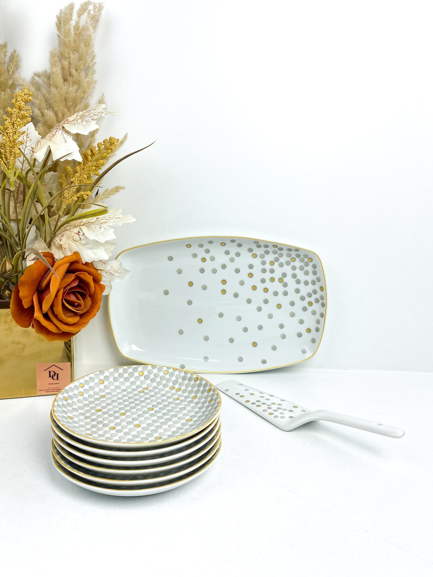 Set de 8 pièces a gâteaux en porcelaine avec motif de pois gris et or