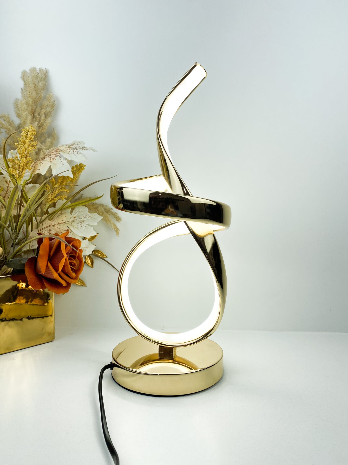 Lampe de table à lignes en spirale à LED