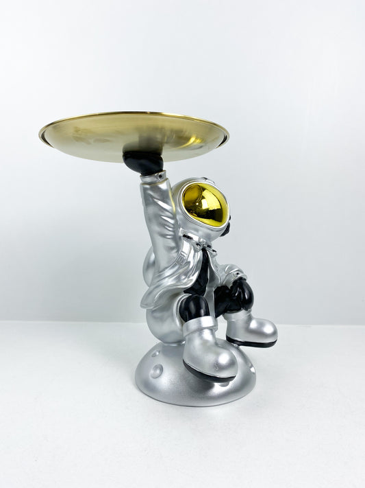 Astronaute de luxe en résine avec plateau doré, décoration pour la maison et le bureau