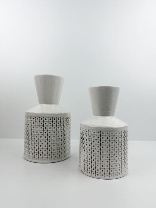 Duo de Vases Artisanaux en Céramique blanches.