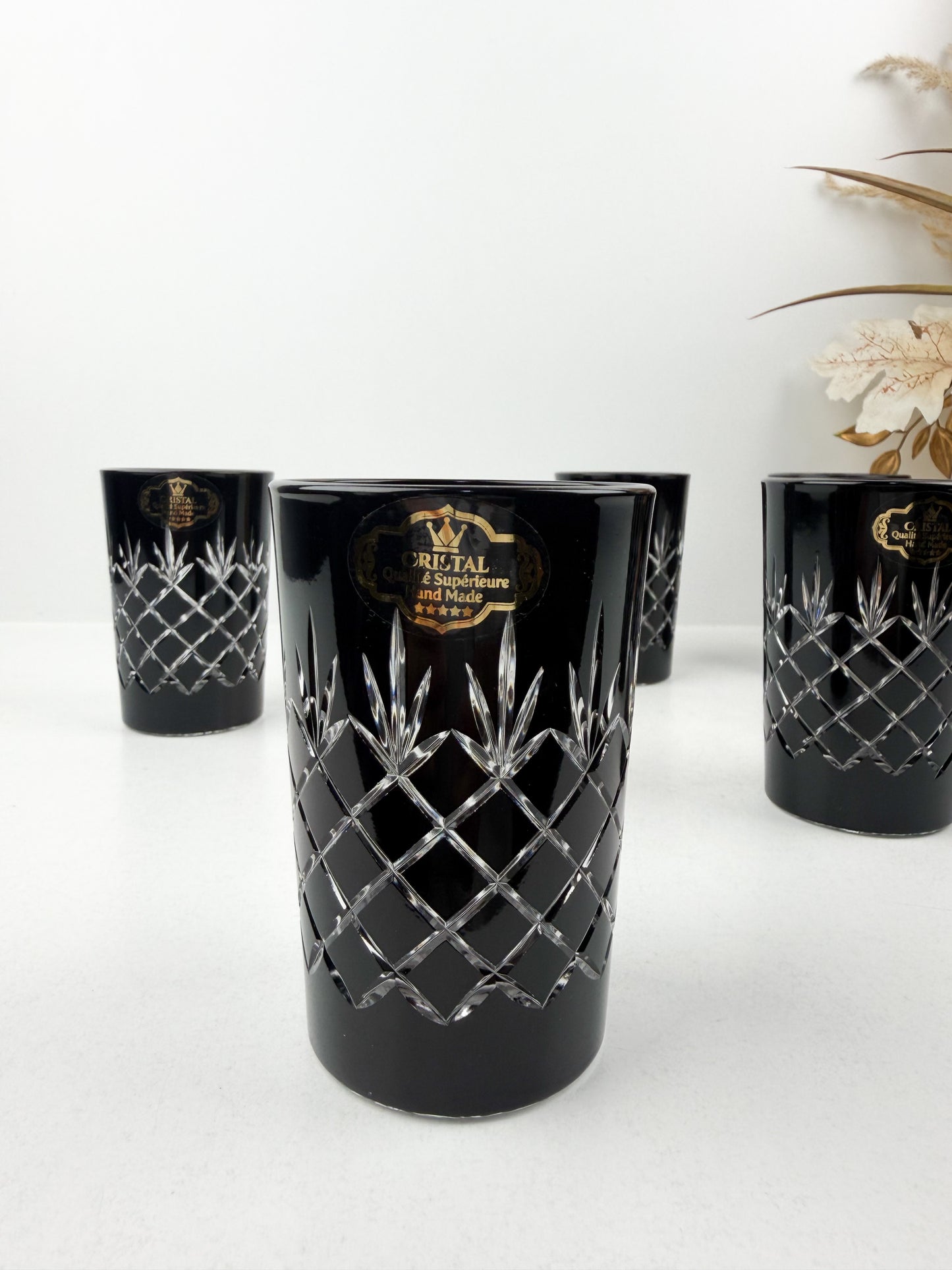 Ensemble de six tasses de thé noir prestige confectionnées en cristal supérieur