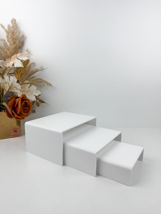 Décor acrylique blanc et moderne de trois étagères