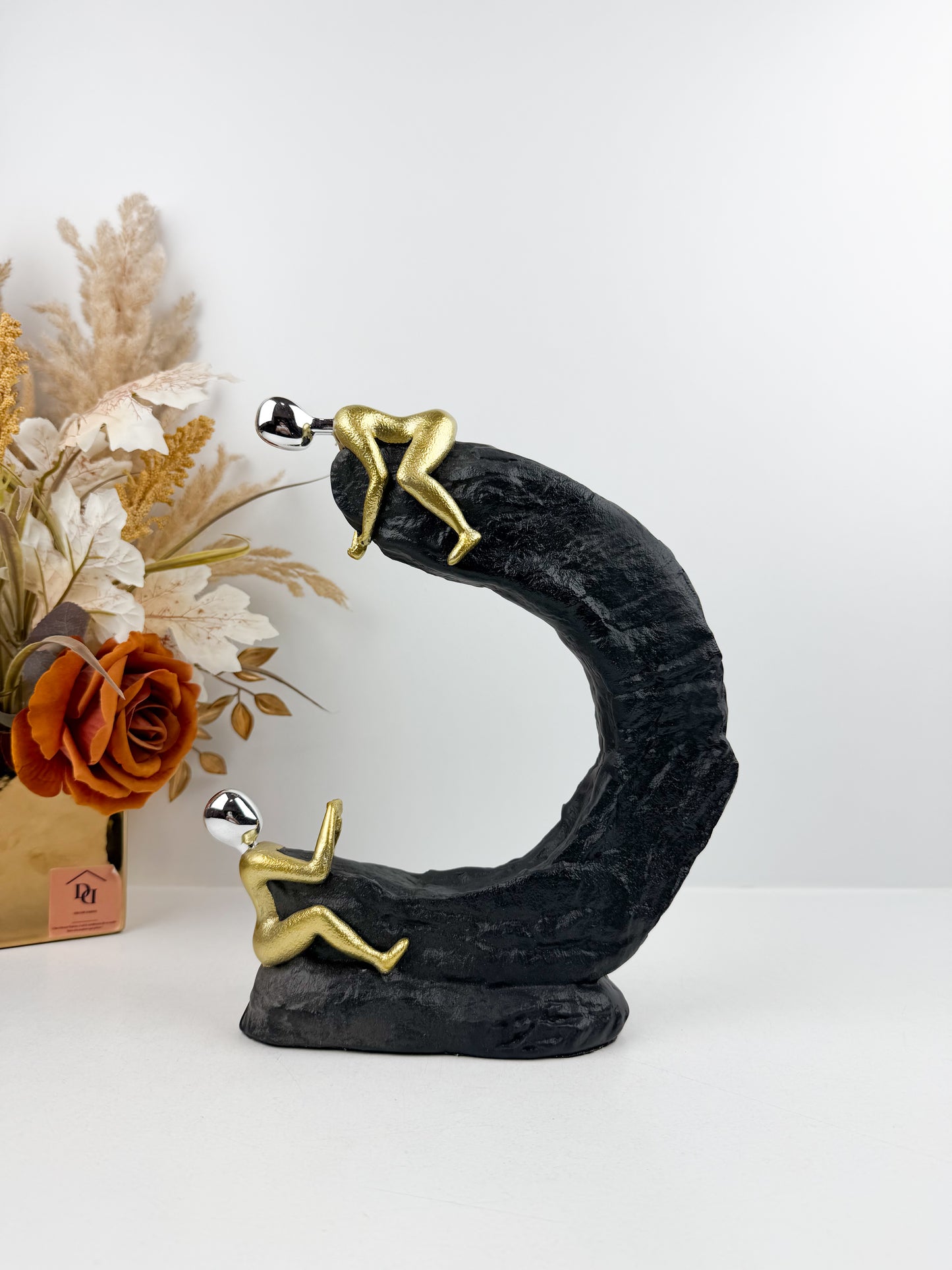 Sculpture Symbolique  Mains Tendes