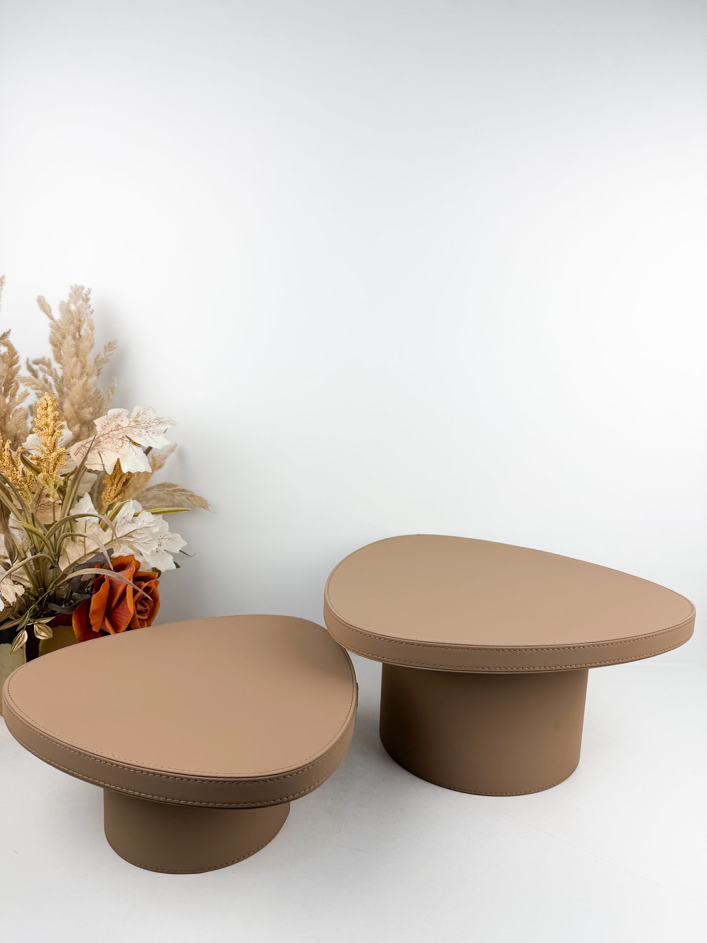 Supports décoratif de présentation en cuir marron