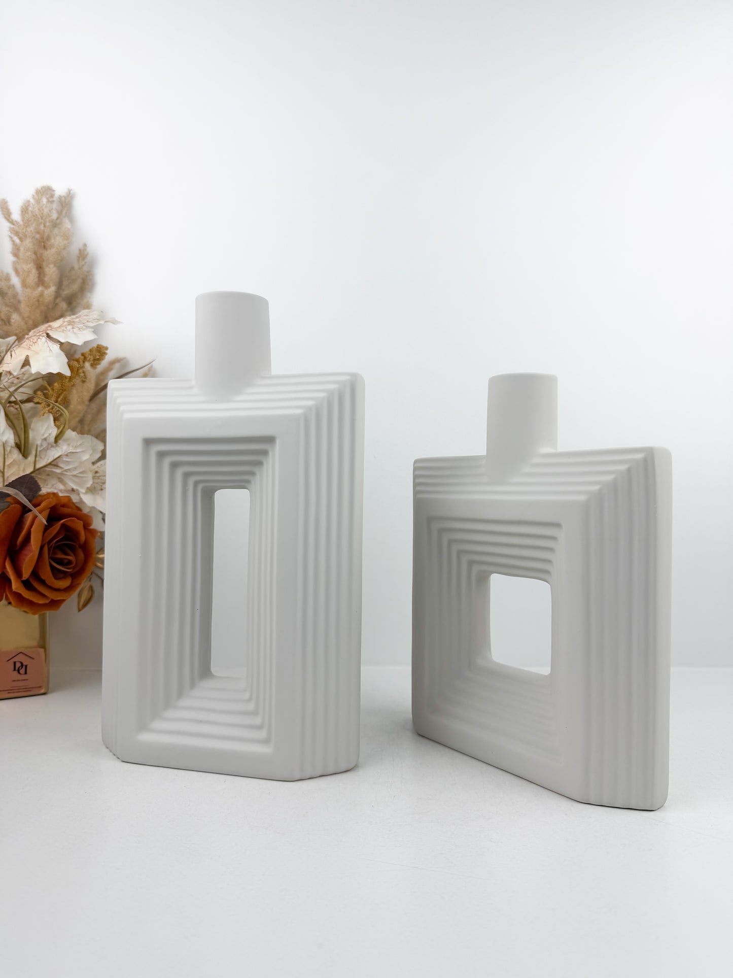 Duo vases blanc en céramique géométriques au design luxueux