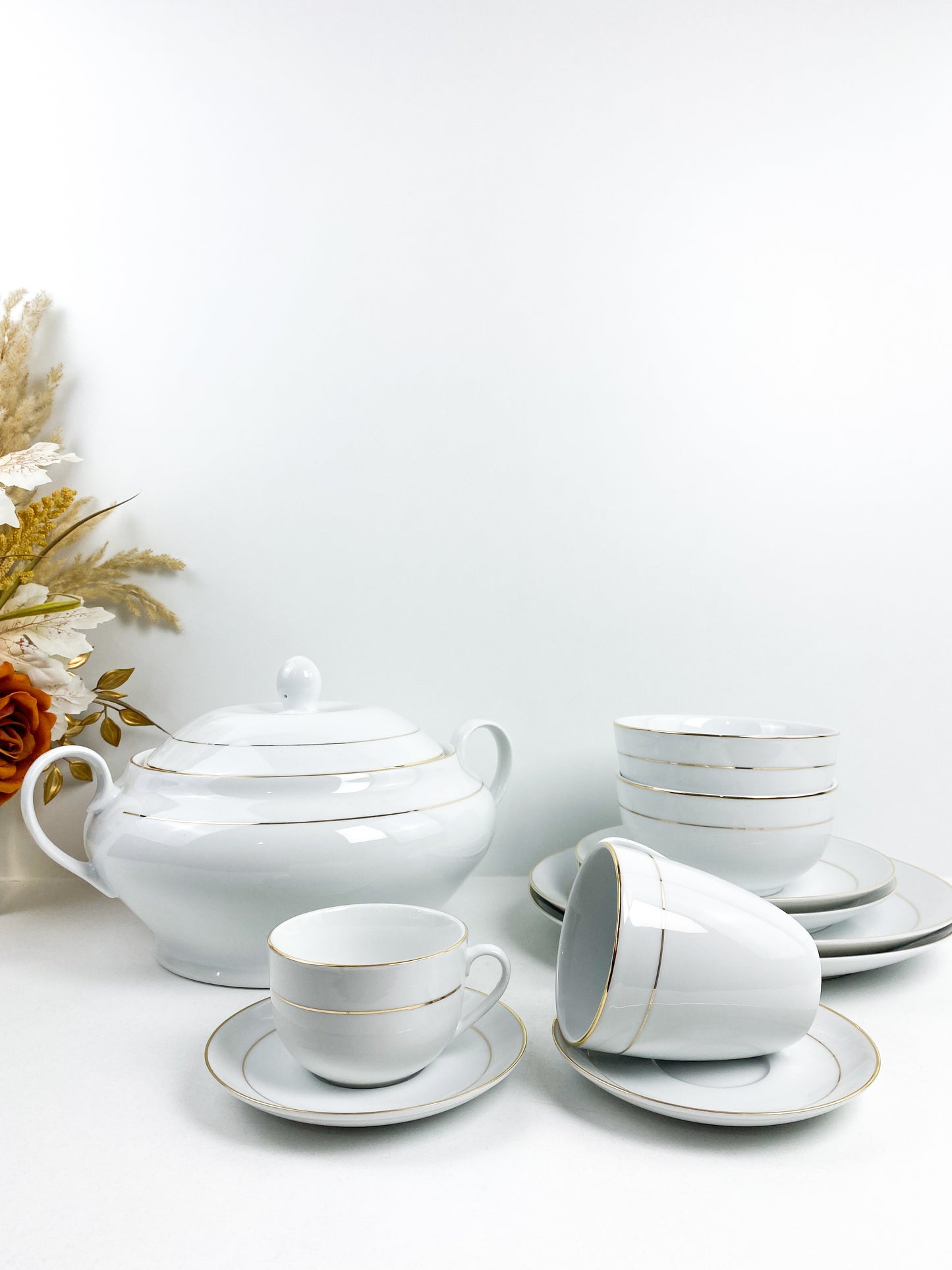 Service de table de luxe impérial en porcelaine -38 pièces