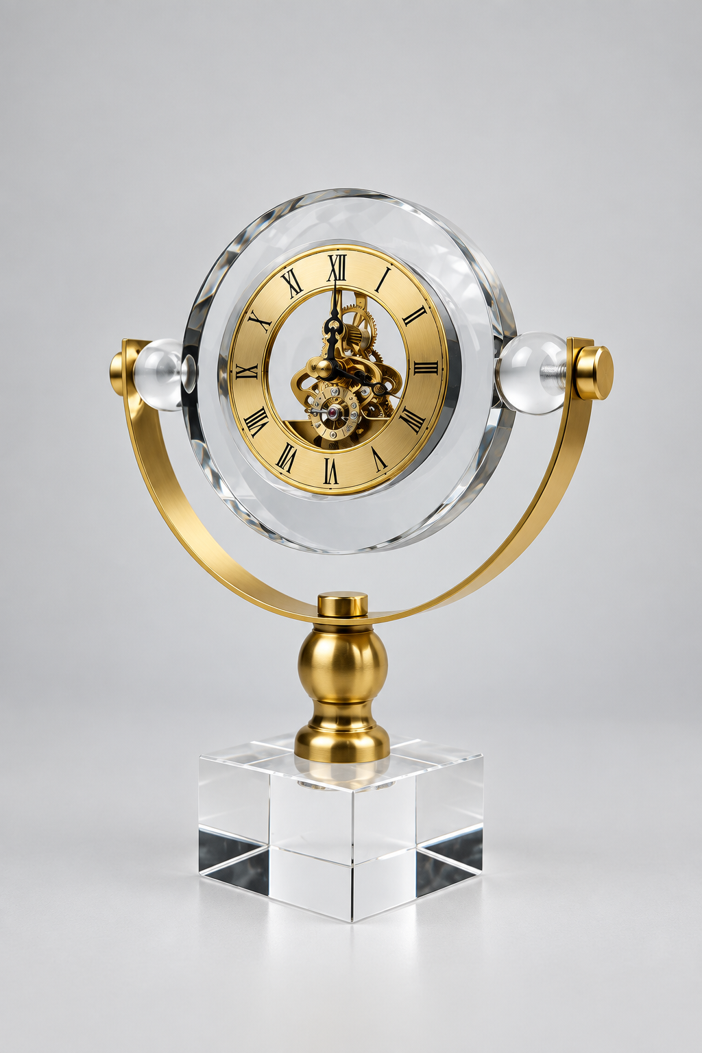 Horloge de Table en cristal métal doré élégant.