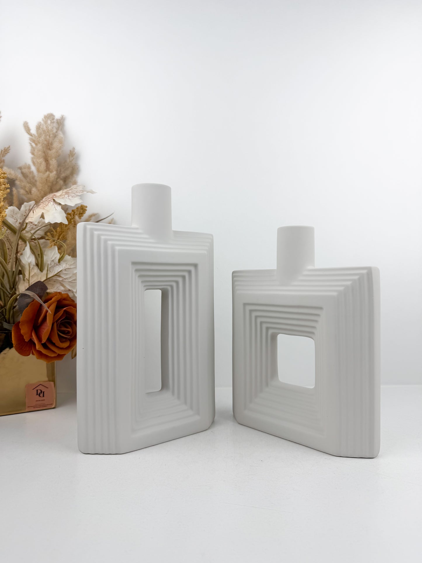 Duo vases blanc en céramique géométriques au design luxueux