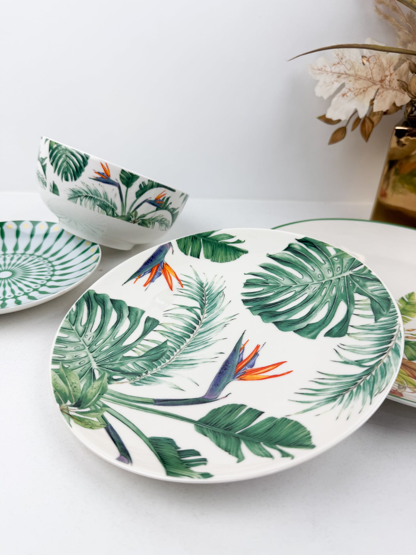Service de table 24 pièces en porcelaine fine, alliant luxe et élégance de motif jungle