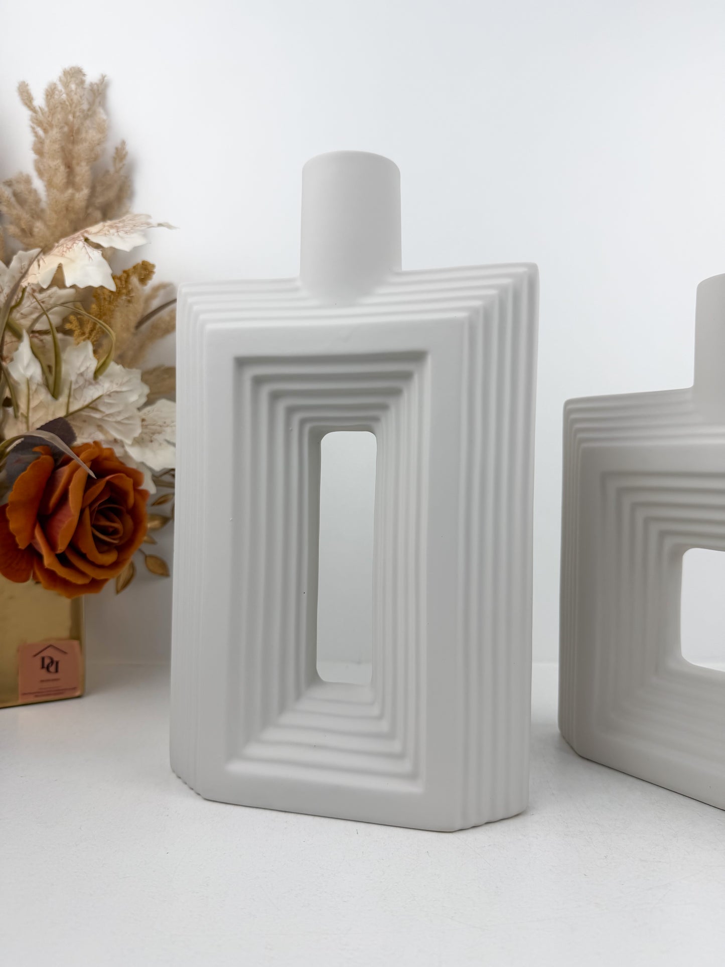 Duo vases blanc en céramique géométriques au design luxueux