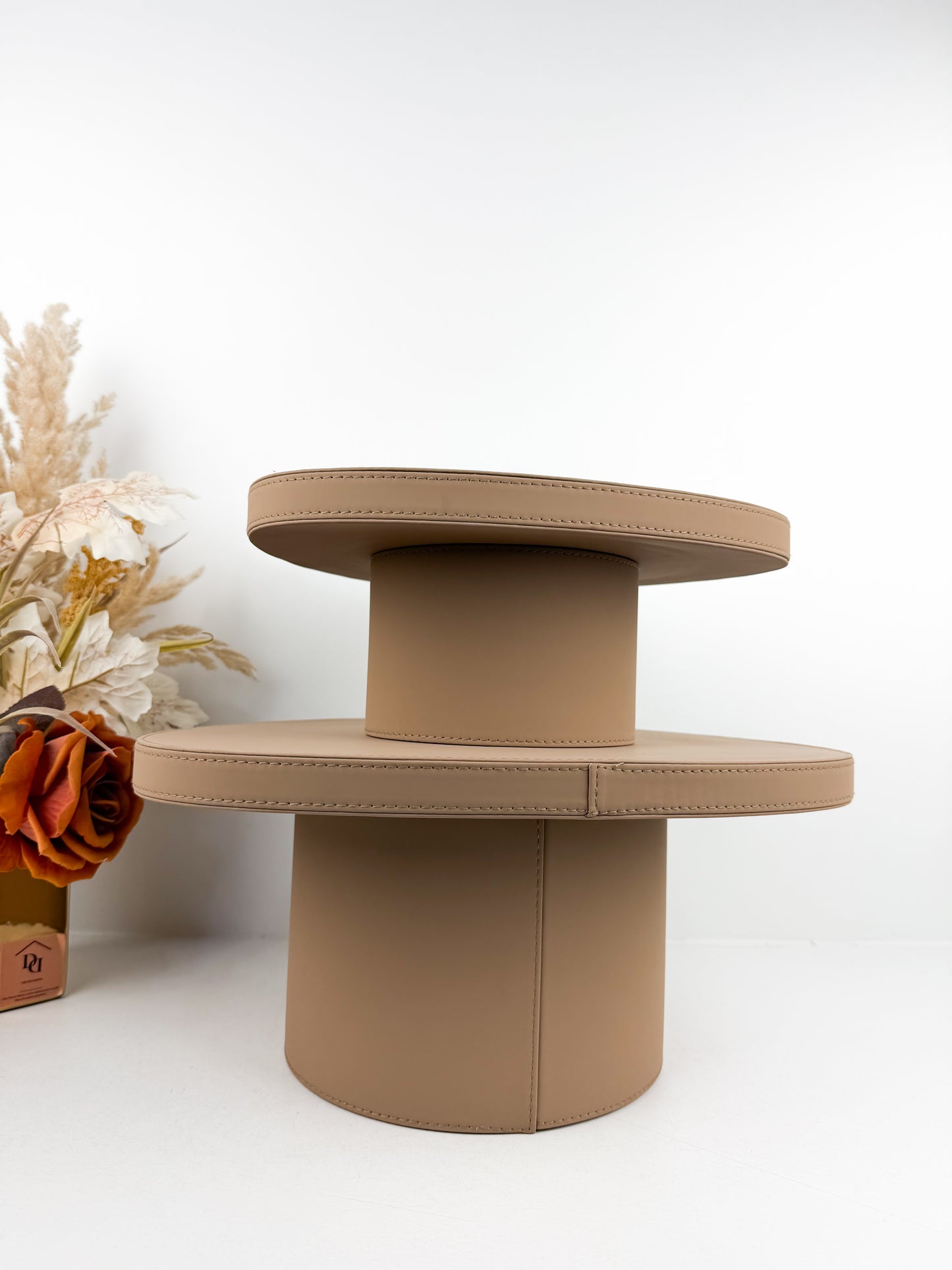 Supports décoratif de présentation en cuir marron