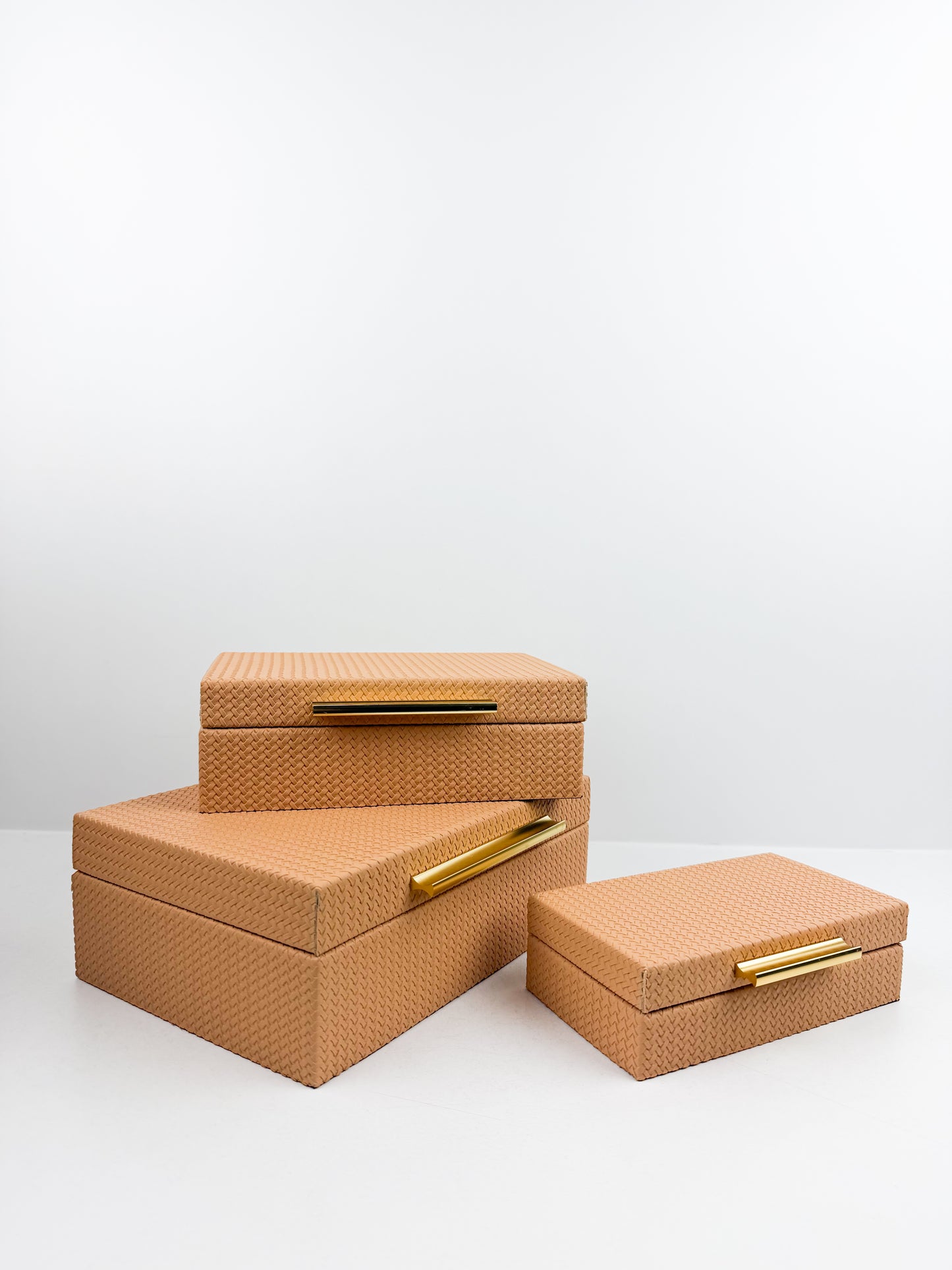 Trois boîtes de rangement superposables haut de gamme