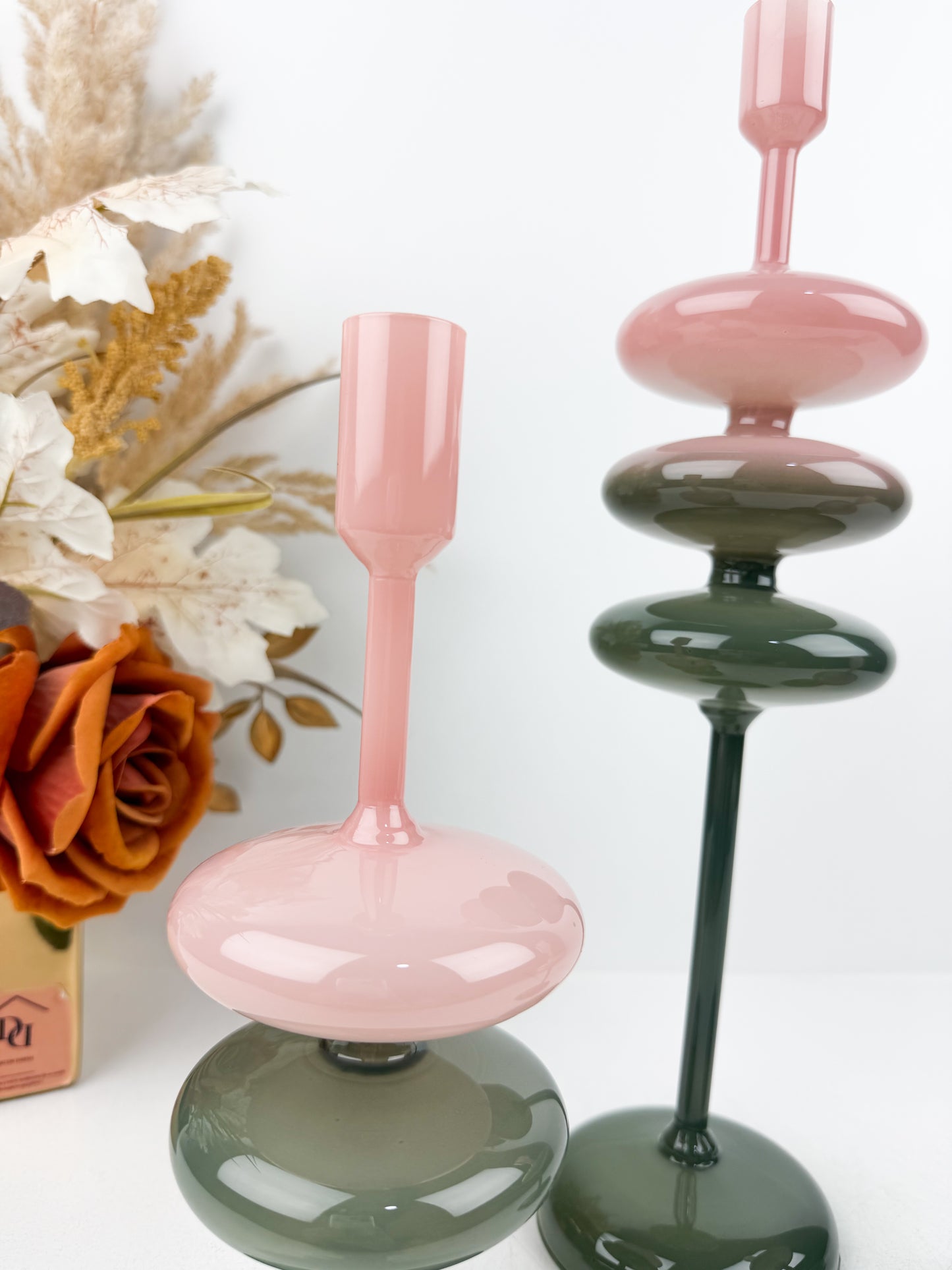 Bougeoirs tendance avec dégradé de couleurs rose et vert