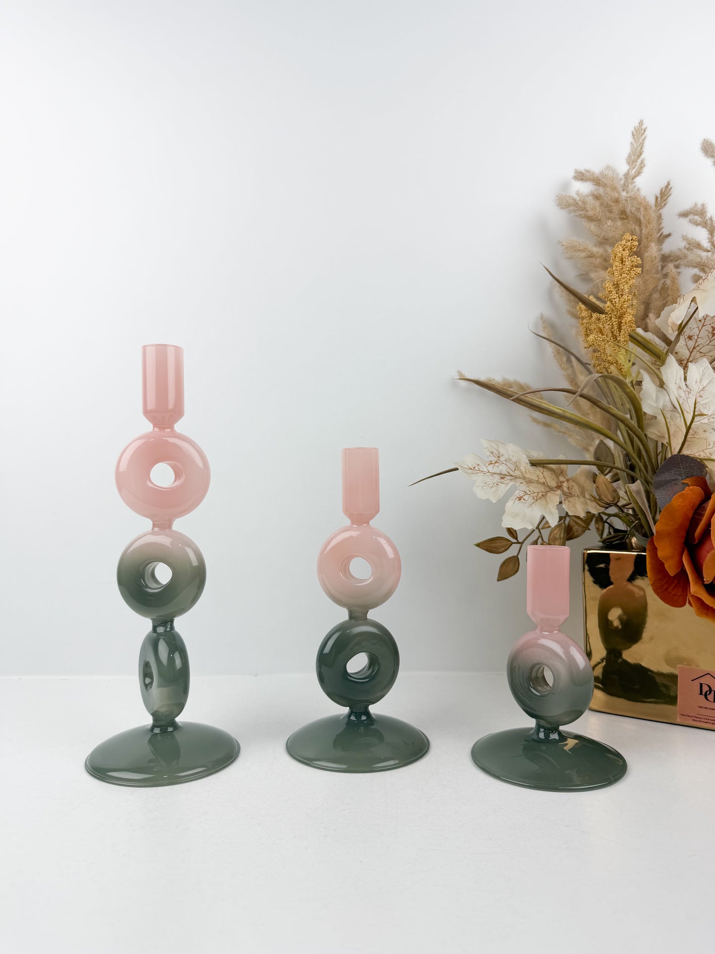 Bougeoirs tendance avec dégradé de couleurs rose et vert