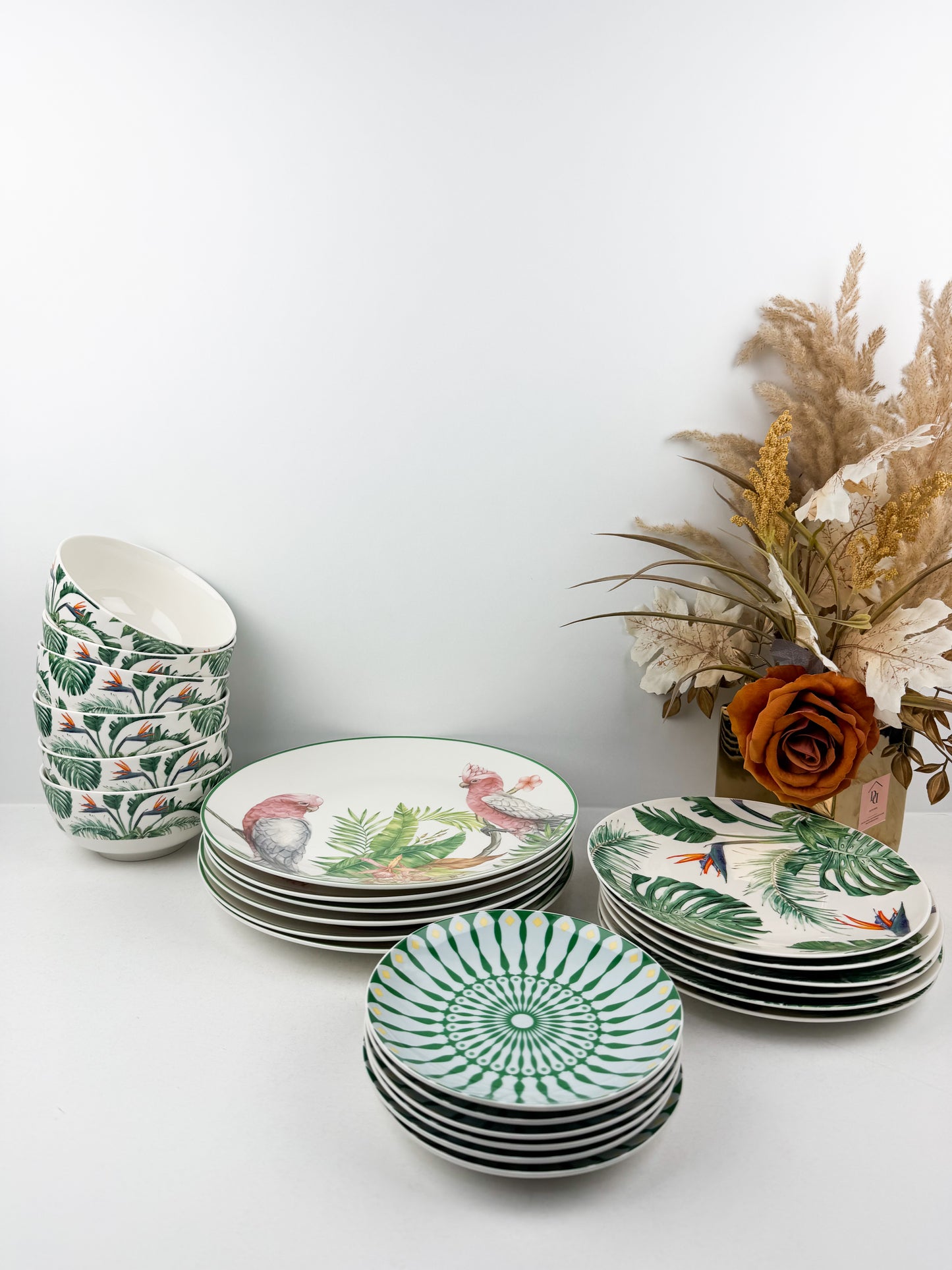 Service de table 24 pièces en porcelaine fine, alliant luxe et élégance de motif jungle