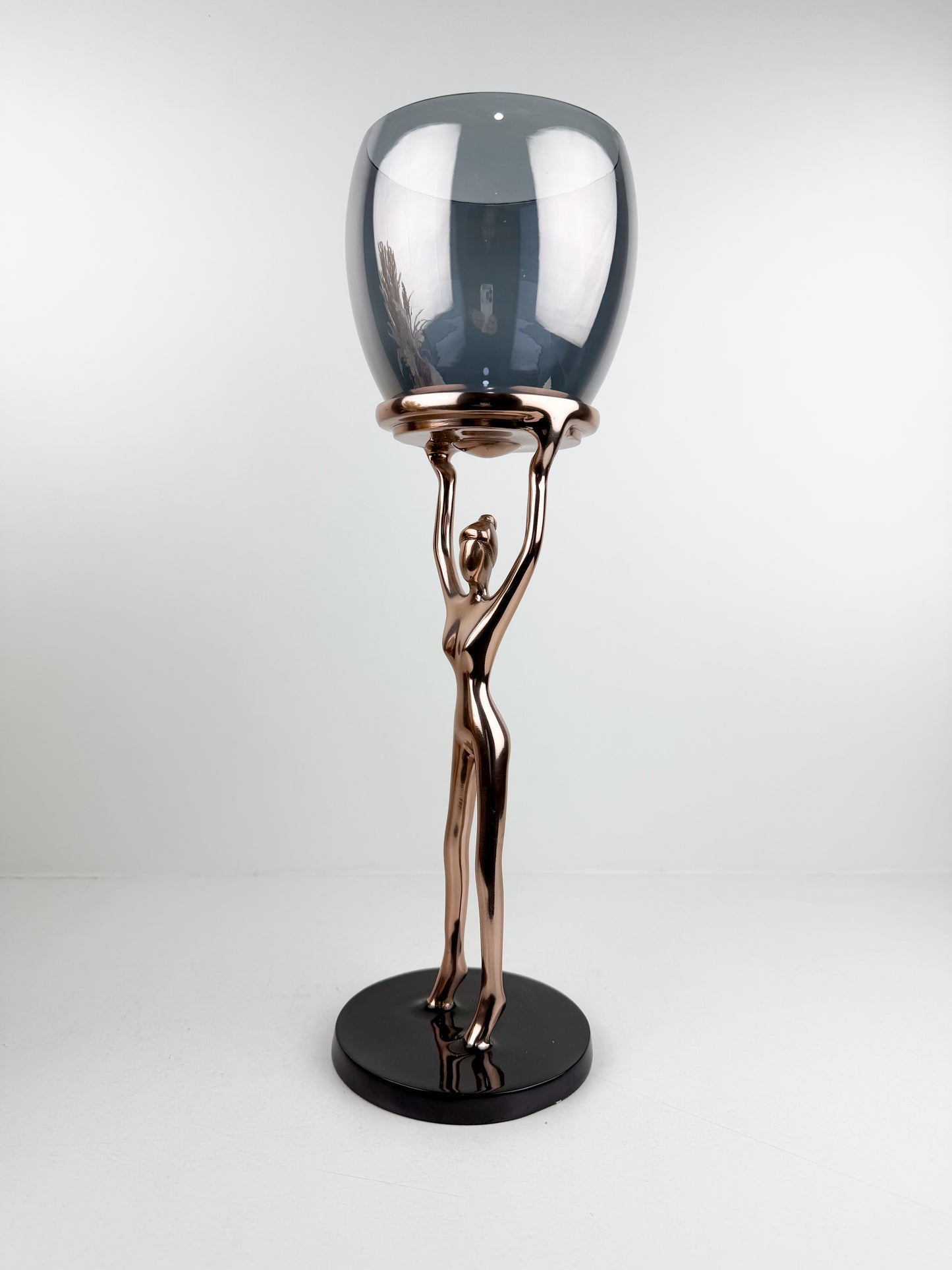 Bougeoir décoratif au design moderne et élégant en cuivre