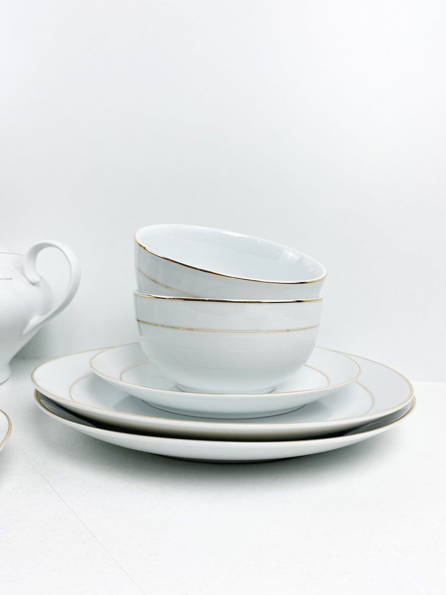 Service de table de luxe impérial en porcelaine -38 pièces