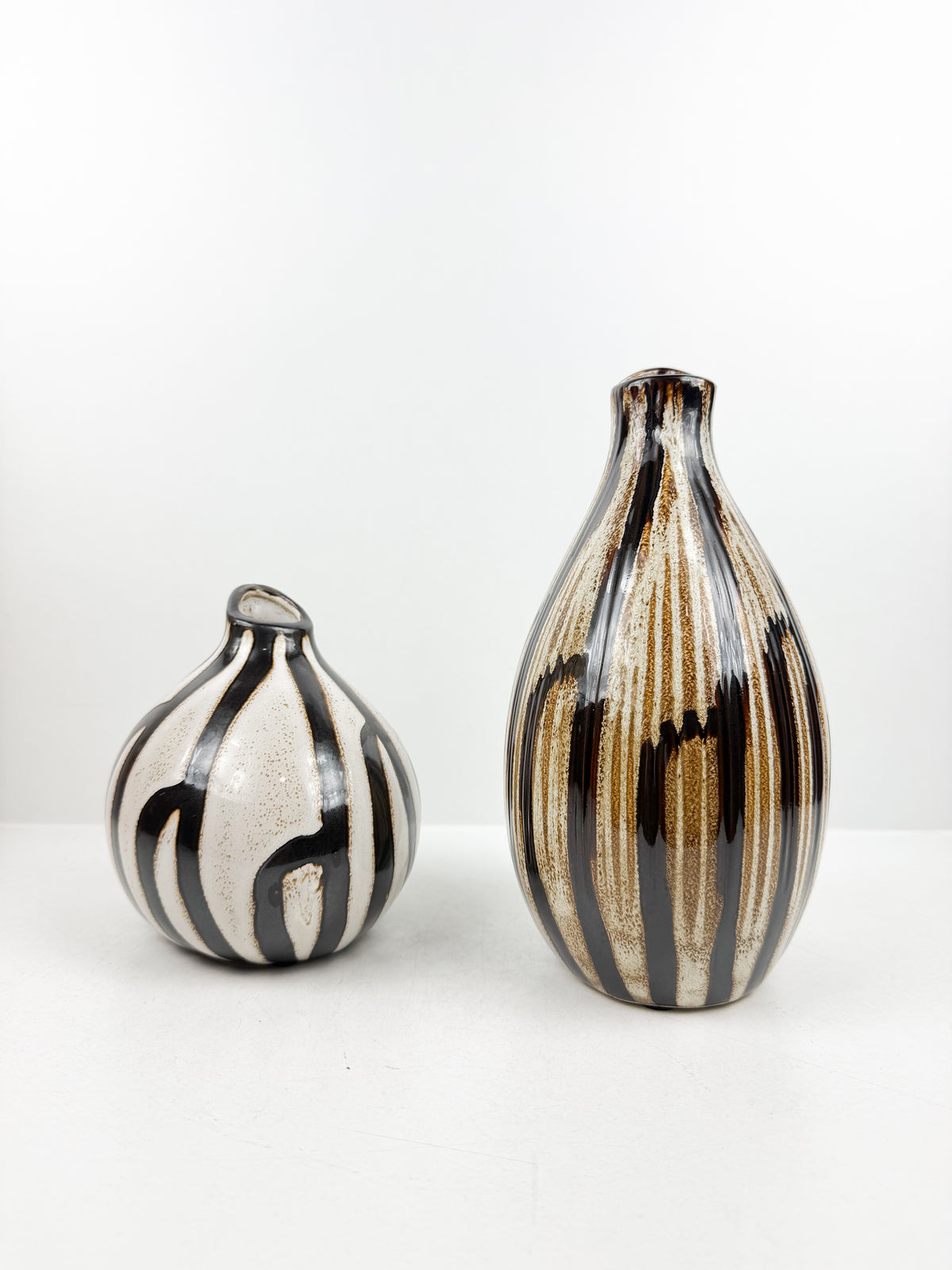 Duo de Vases en Céramique à Rayures zèbre chic.