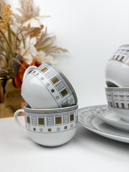 Service de table motif architectural inspiré de palais