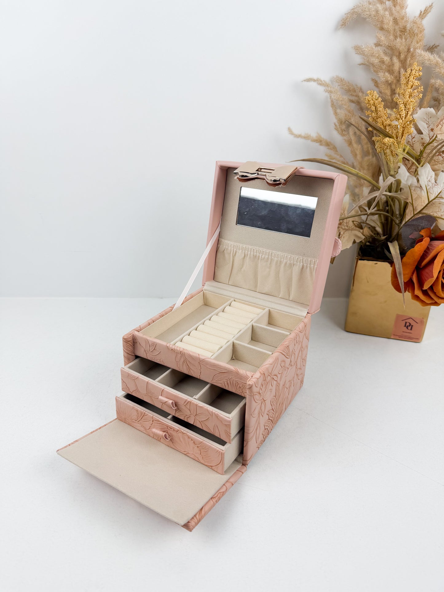 Boîte à Bijoux rose élégante