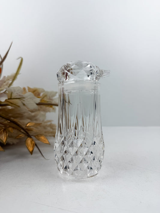 Huilière en acrylique moderne, design épuré et contemporain pour votre cuisine