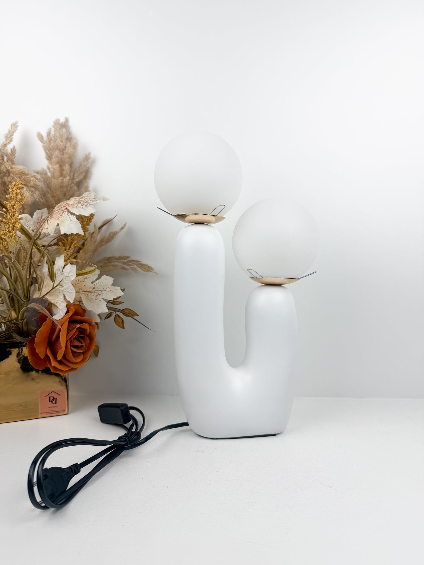 Lampe de table au design organique captivant