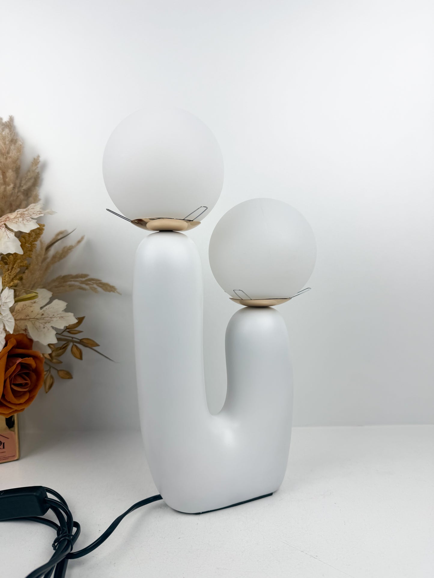 Lampe de table au design organique captivant